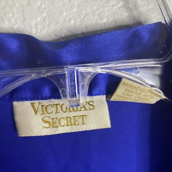 Vintage Victoria’s Secret Gold Label Satin Polyester Blue Button Up Shirt Small - Picture 4 of 7